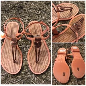 NWTWomen’s Metallic Braided T-Strap Sandals Sz 5/6